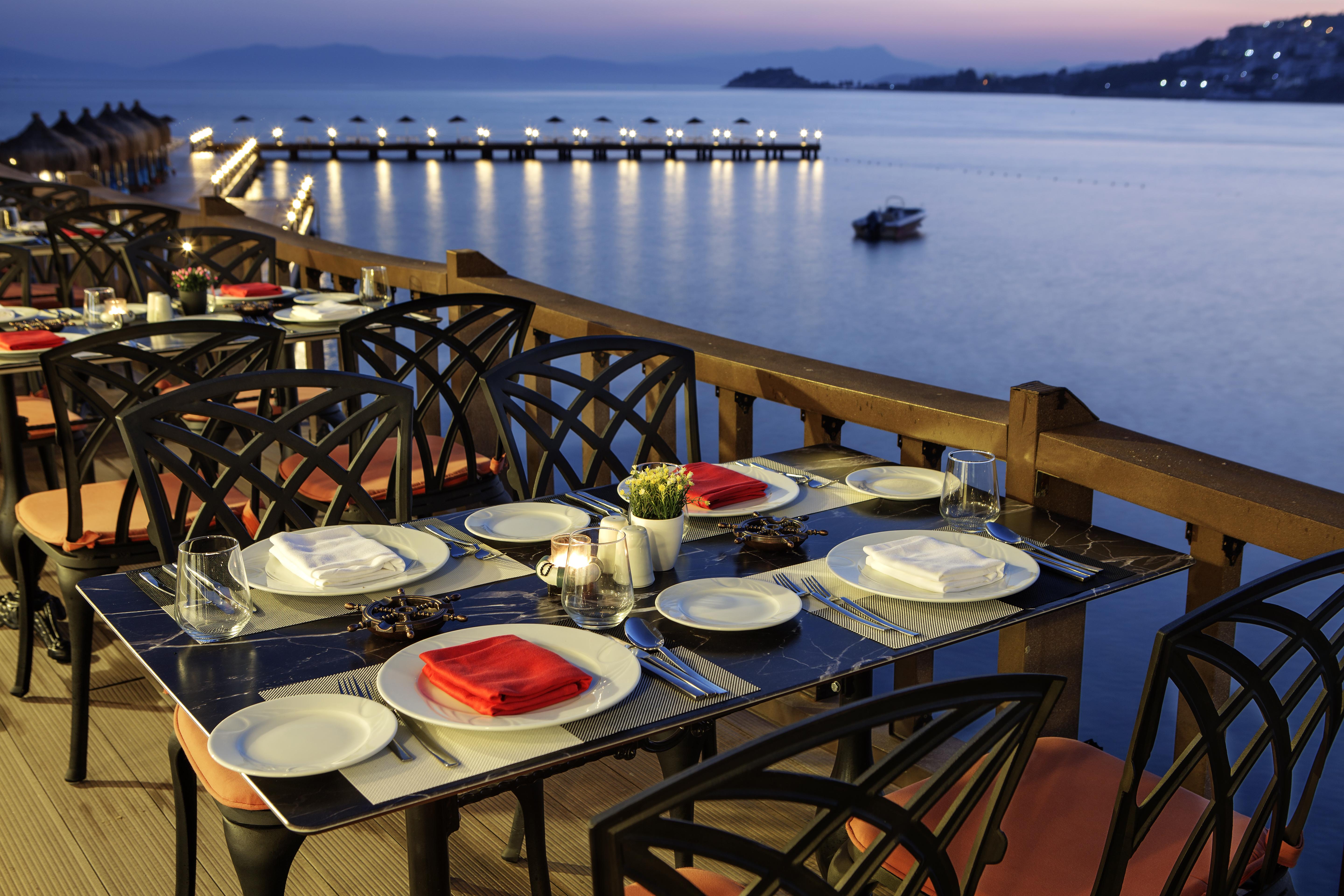 Le Bleu Hotel & Resort Kusadası Exterior foto