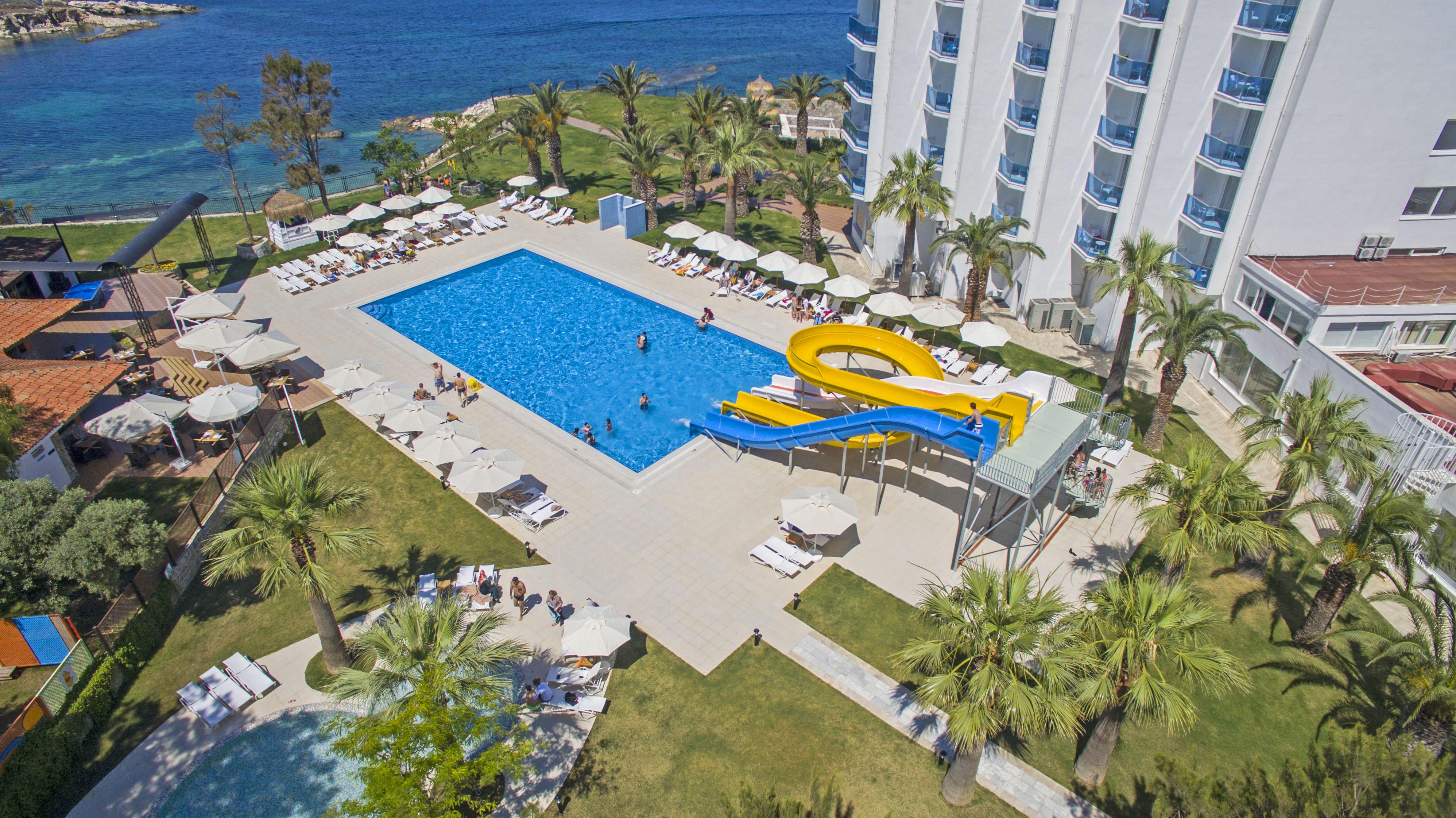 Le Bleu Hotel & Resort Kusadası Exterior foto