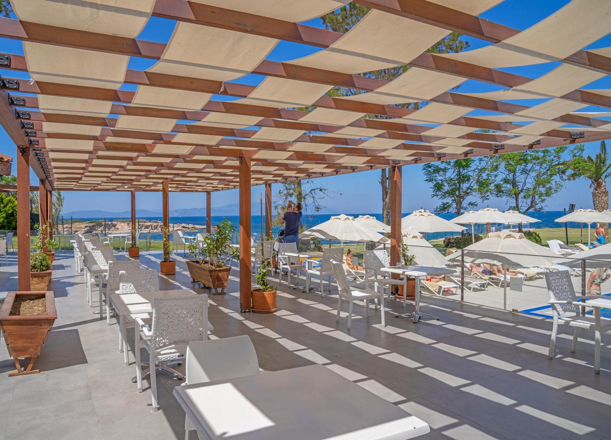 Le Bleu Hotel & Resort Kusadası Exterior foto