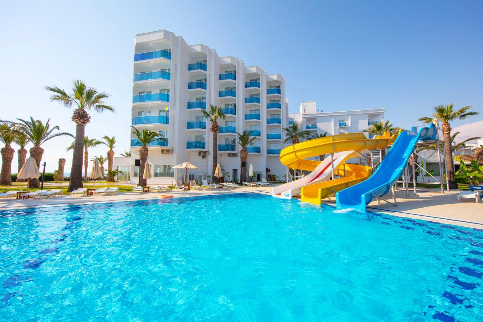 Le Bleu Hotel & Resort Kusadası Exterior foto